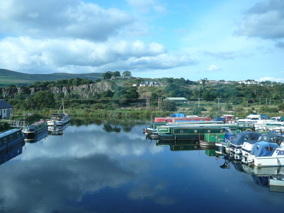 The Boat House Hotell Kilsyth Eksteriør bilde